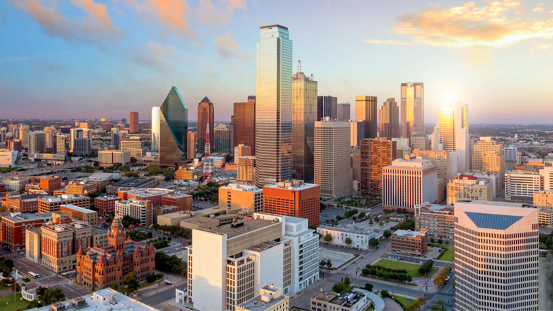 Hire private TRANSPORTATION IN DALLAS from DFW Black Car & Limo to explore the city landmarks, shop, and dine without stress or hassles during your vacation.